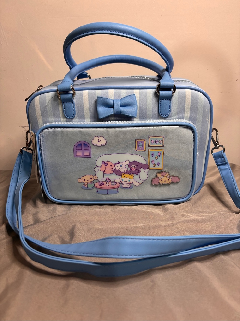 Sanrio Cinnamoroll Pin Display Crossbody Bag
